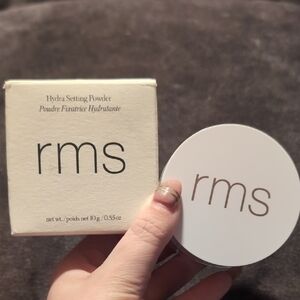RMS Hydra Setting Powder In Shade Light